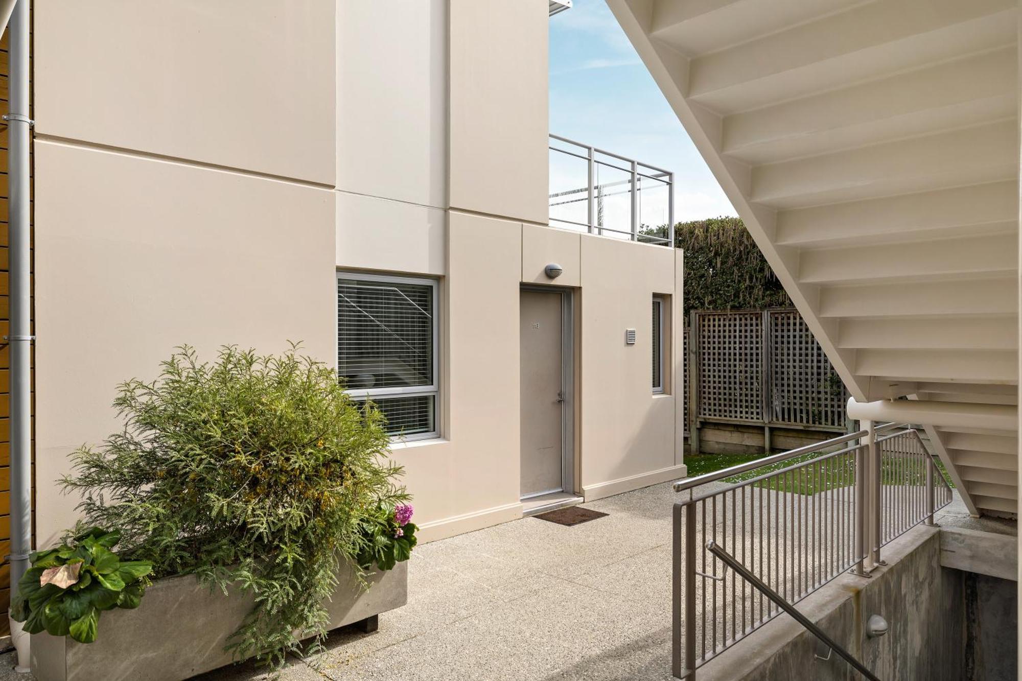 Belvedere Brook Apartment Уанака Екстериор снимка